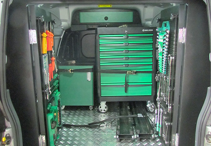 Transformação Fiat Fiorino para Furgão de Show Room full