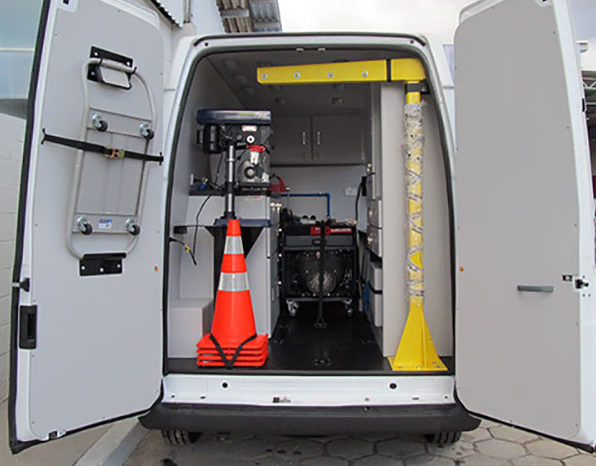 Transformação Ford Transit para Furgão de Manutenção Preventiva full