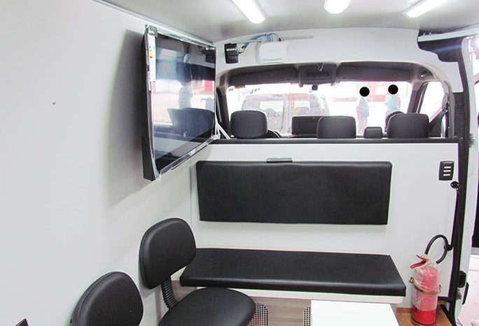 Transformação Renault Master para Furgão Atendimento full