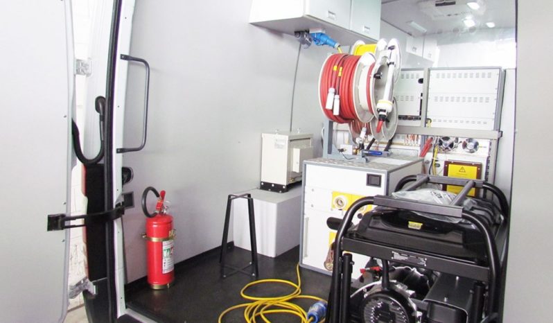Transformação Mercedes Benz Sprinter para Furgão de Teste de Elétrica full