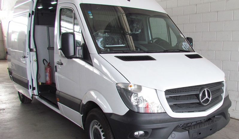 Transformação Mercedes Benz Sprinter para Furgão de Teste de Elétrica full