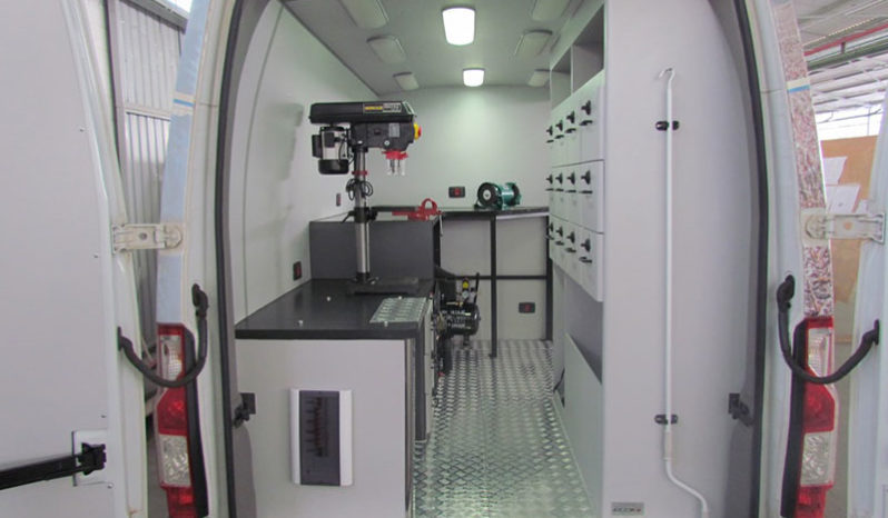 Transformação Renault Master para Furgão de Oficina full