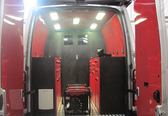 Transformação Renault Master para Furgão de Oficina full