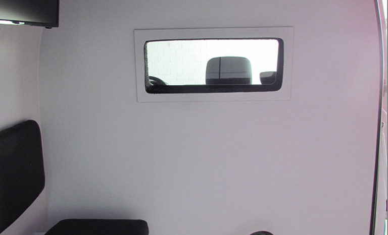 Transformação Renault Master para Furgão de Loja de Acessórios full